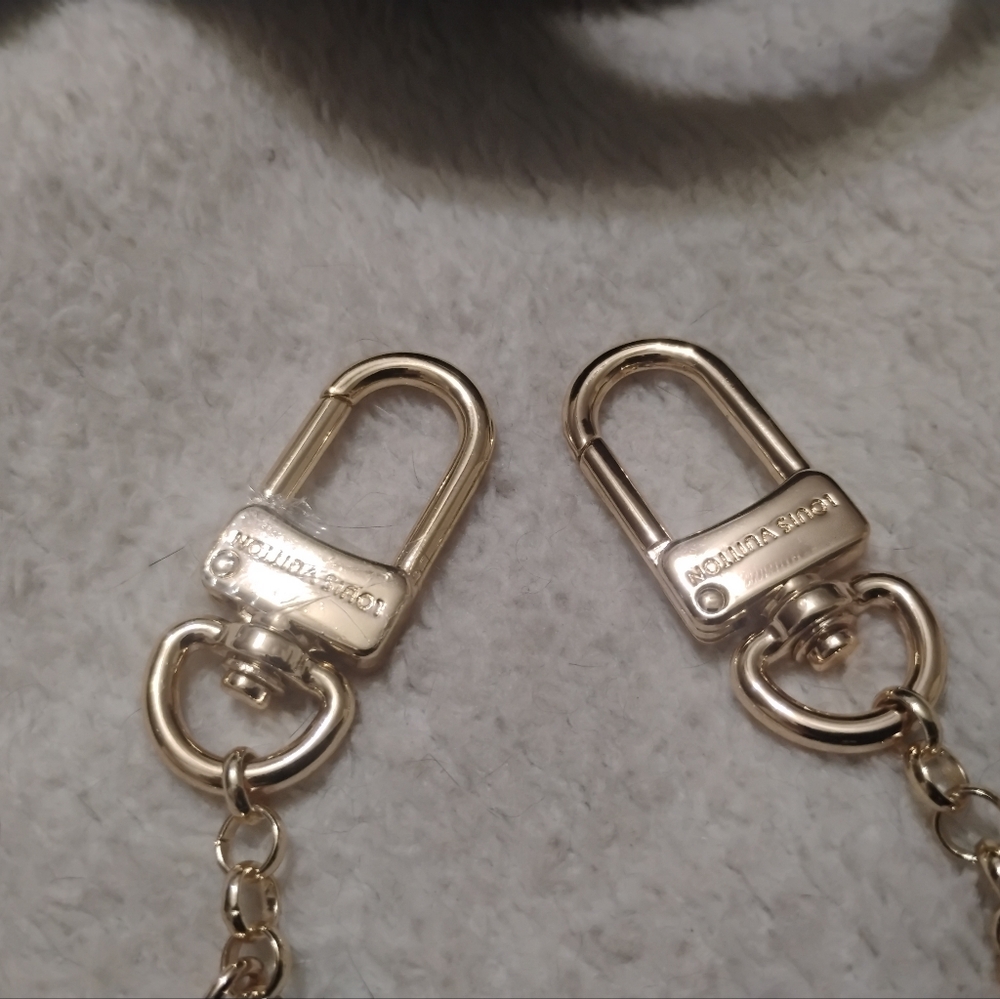 Beautiful Gold Plated Upcycled Bag Chain With Pink White And Black Accents - Picture 4 of 5